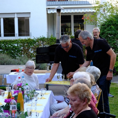 tradition-ES hilft beim Herbstfest für Senioren im Pliensauvorstadt